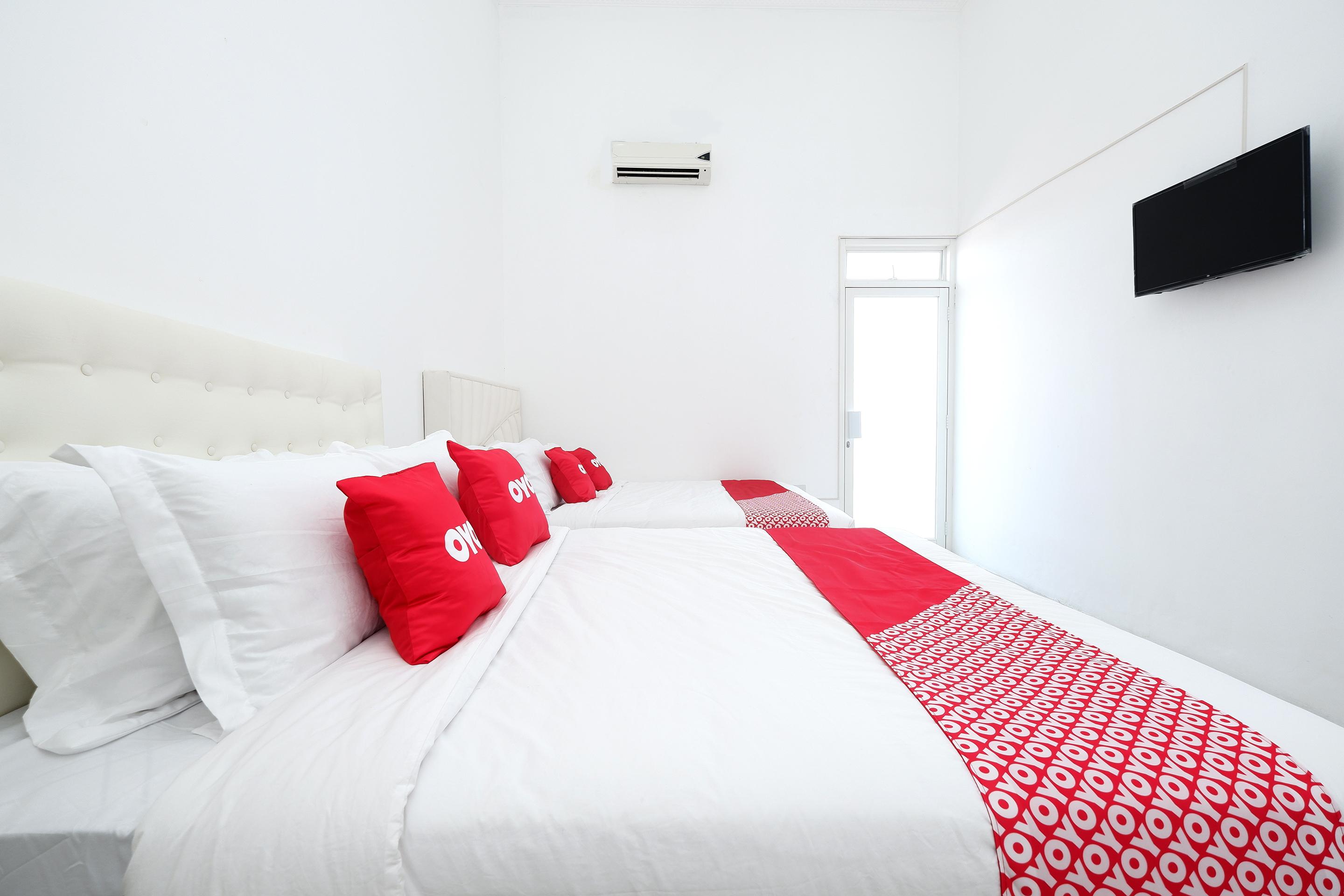 Griya Rw Family Guest House Redpartner Surakarta (Solo) Exterior foto