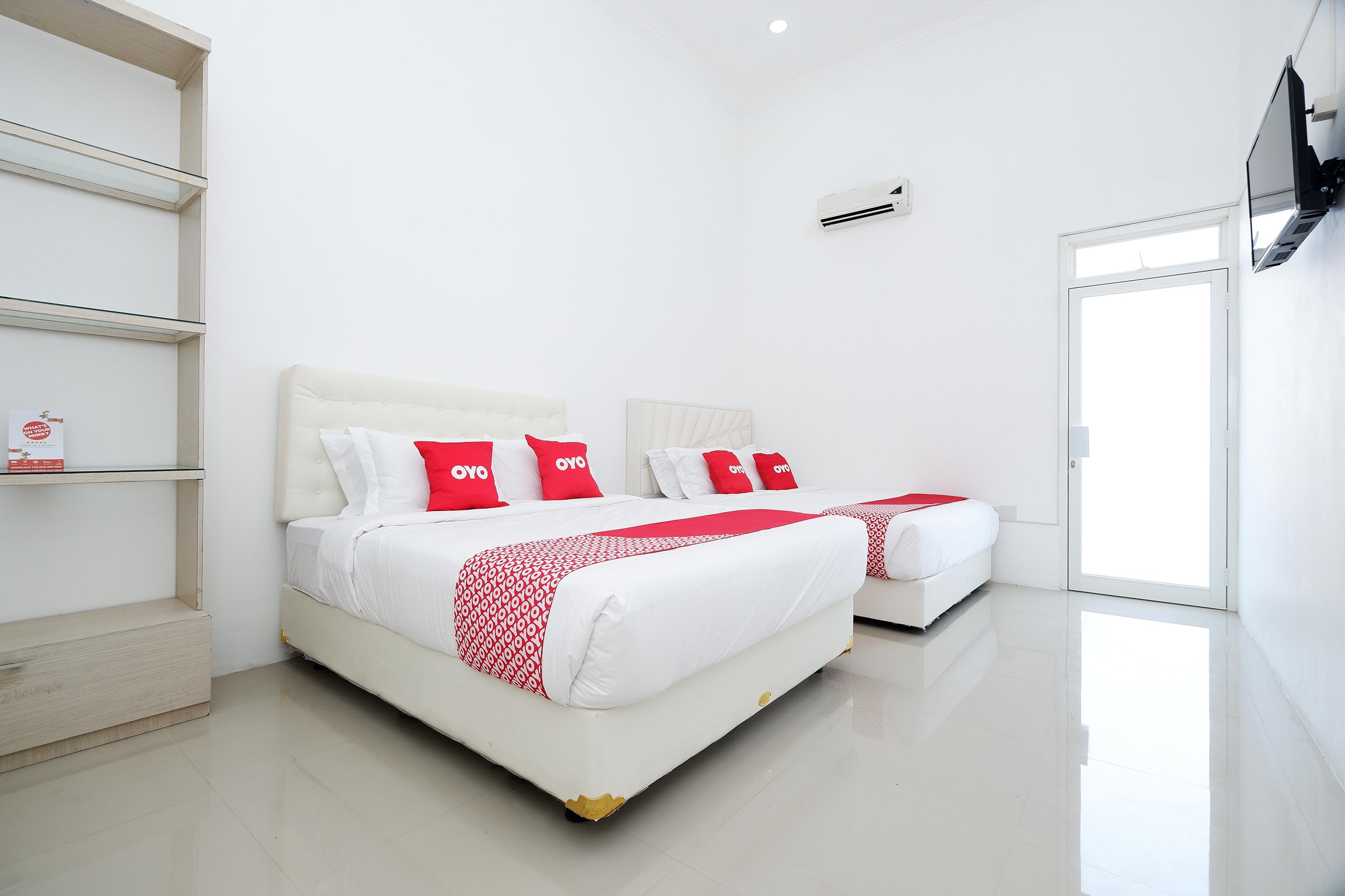 Griya Rw Family Guest House Redpartner Surakarta (Solo) Exterior foto