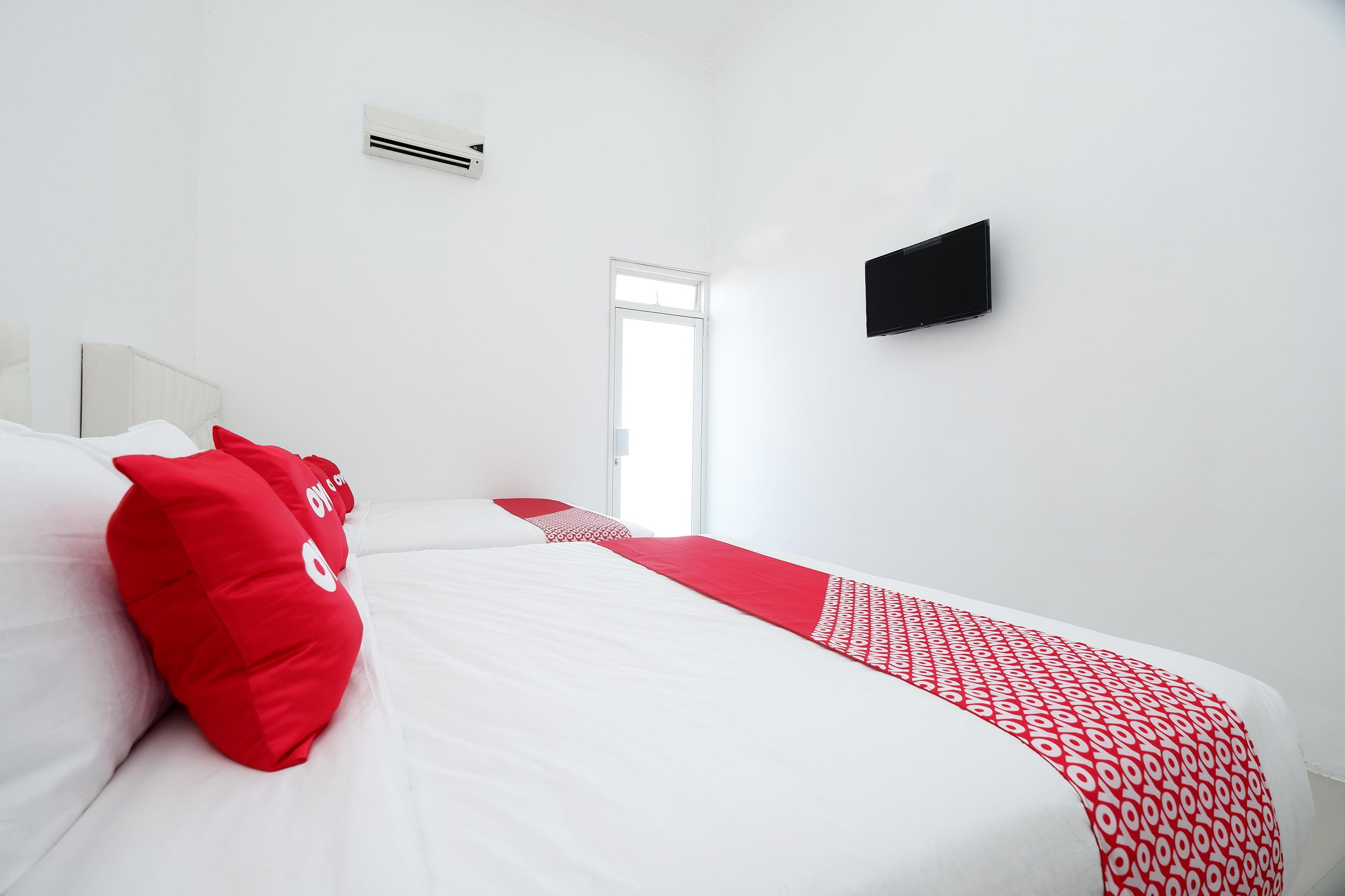 Griya Rw Family Guest House Redpartner Surakarta (Solo) Exterior foto