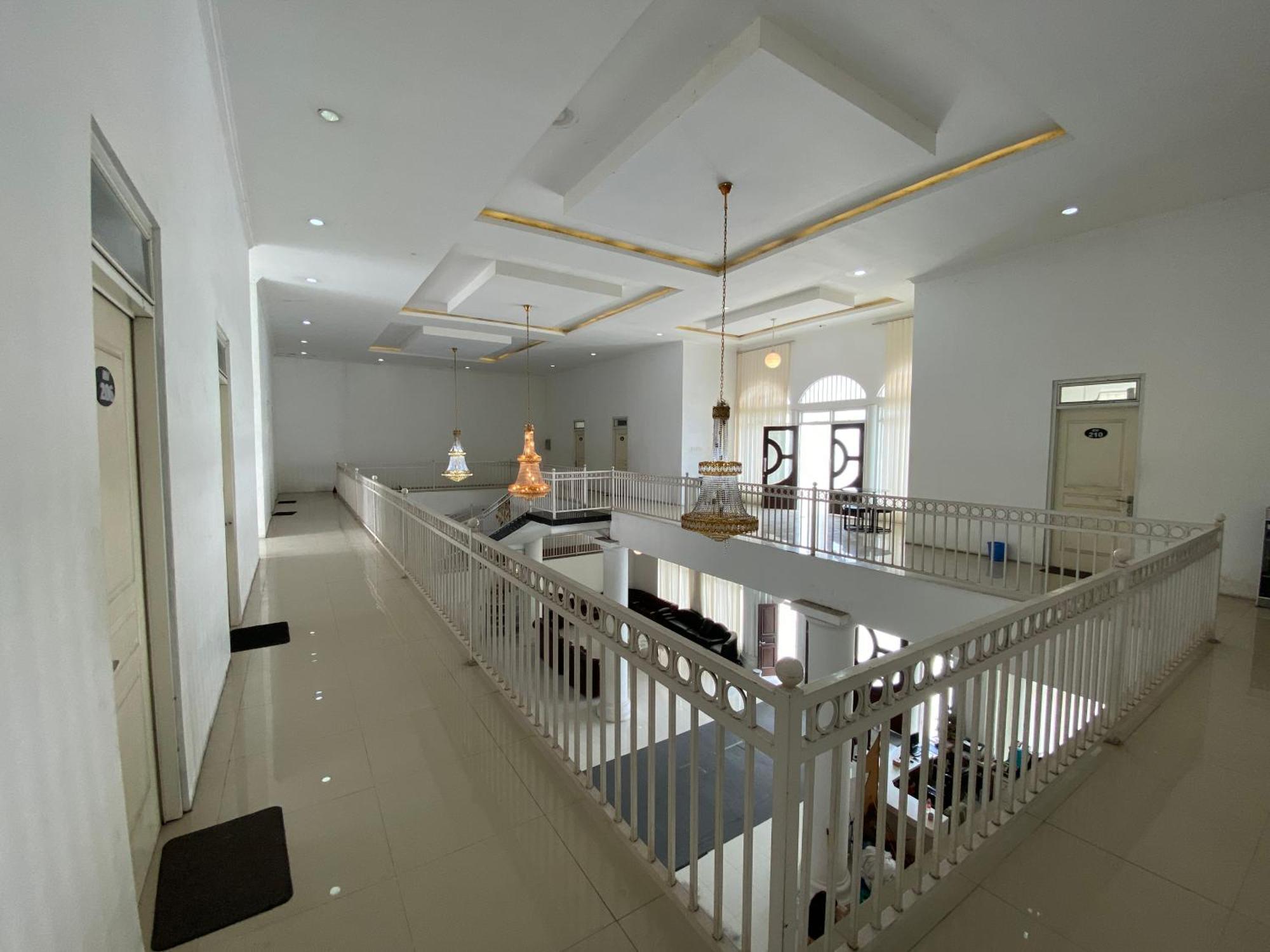 Griya Rw Family Guest House Redpartner Surakarta (Solo) Exterior foto