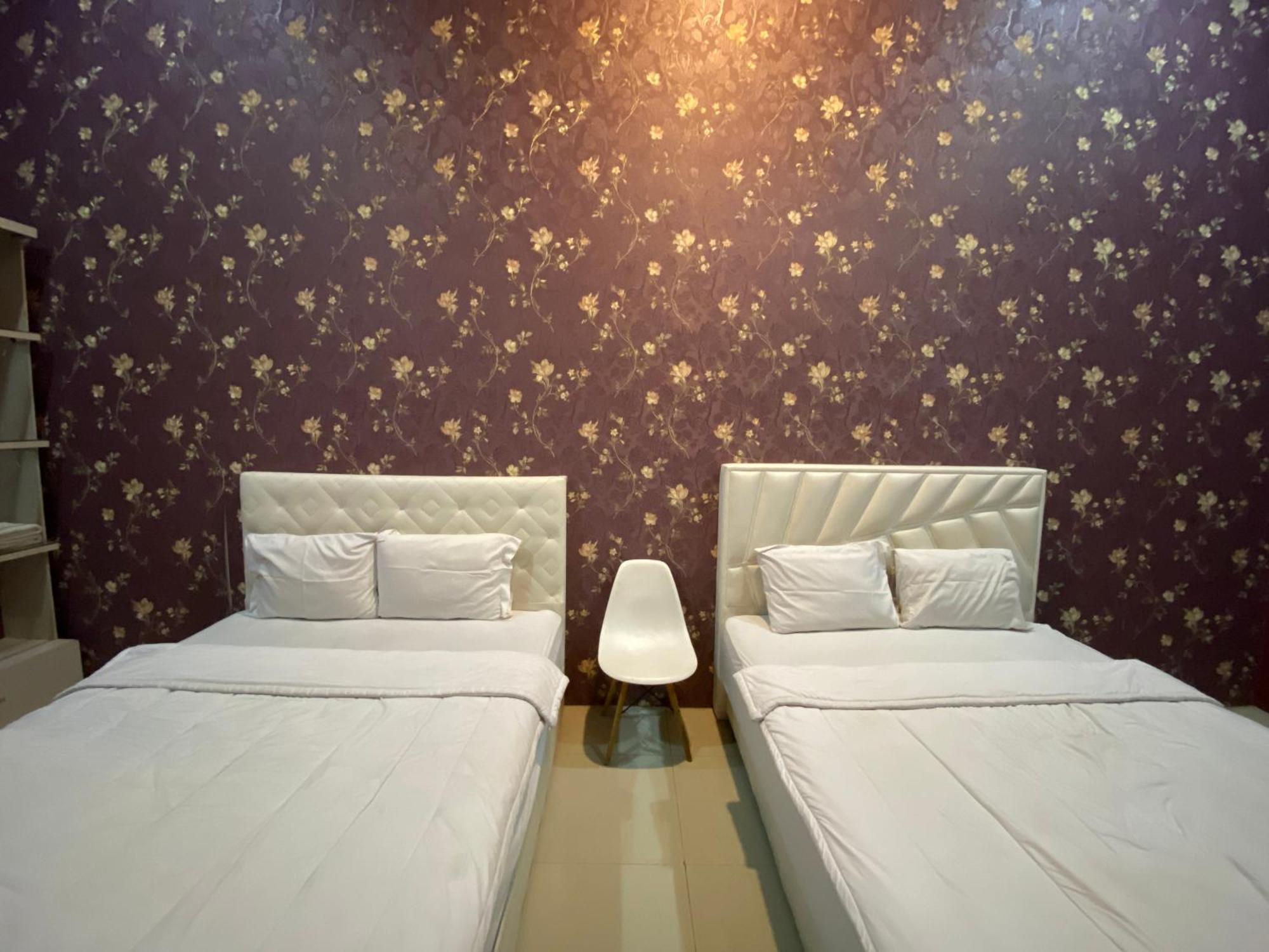 Griya Rw Family Guest House Redpartner Surakarta (Solo) Exterior foto